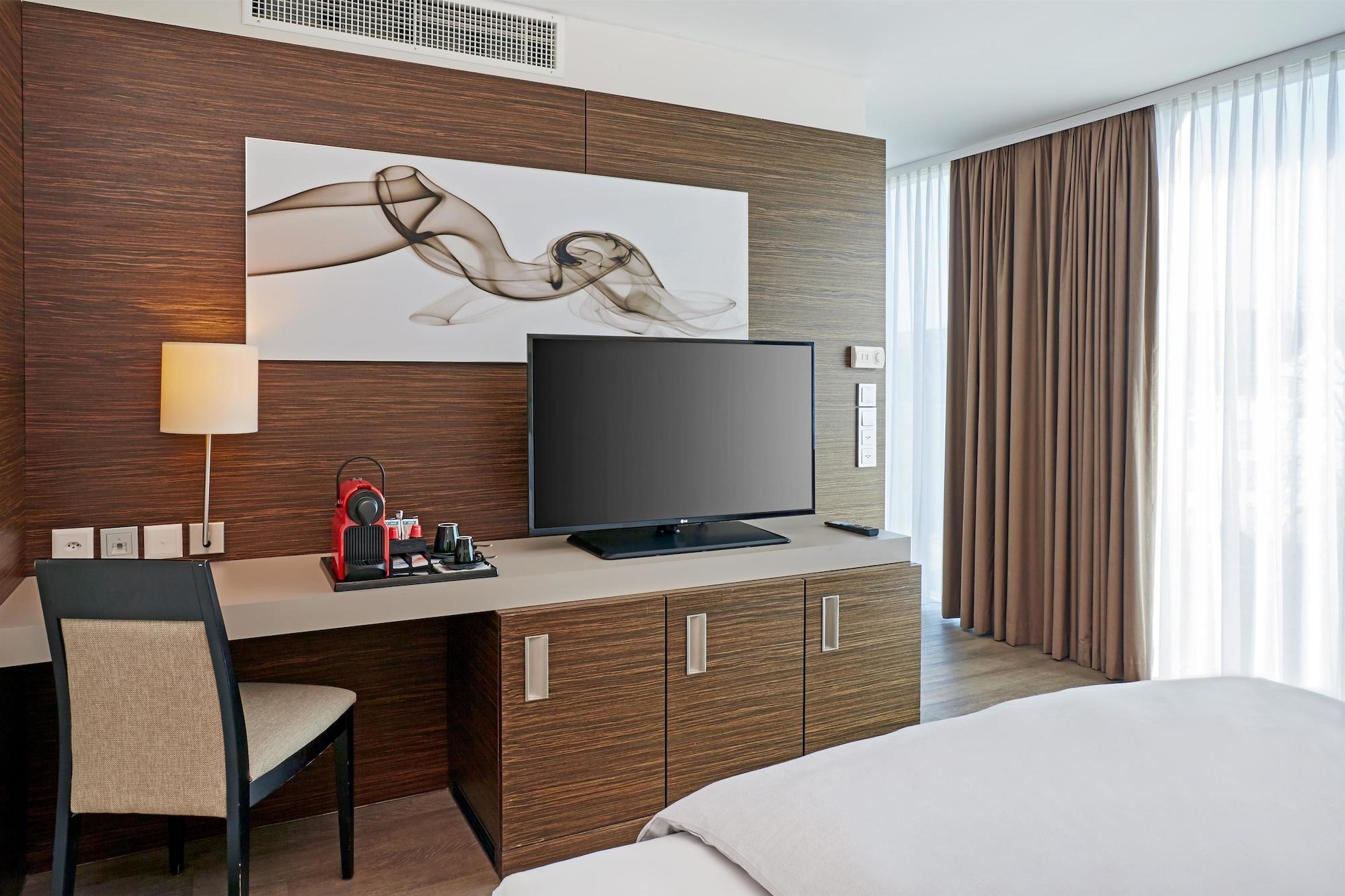 H4 Hotel Solura Zewnętrze zdjęcie